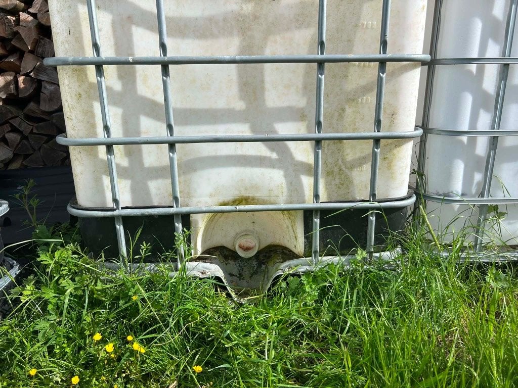 Cuves IBC de 1000L, Jardin & Terrasse, Barils de pluie, 150 litres ou plus, Enlèvement ou Envoi, Synthétique, Utilisé