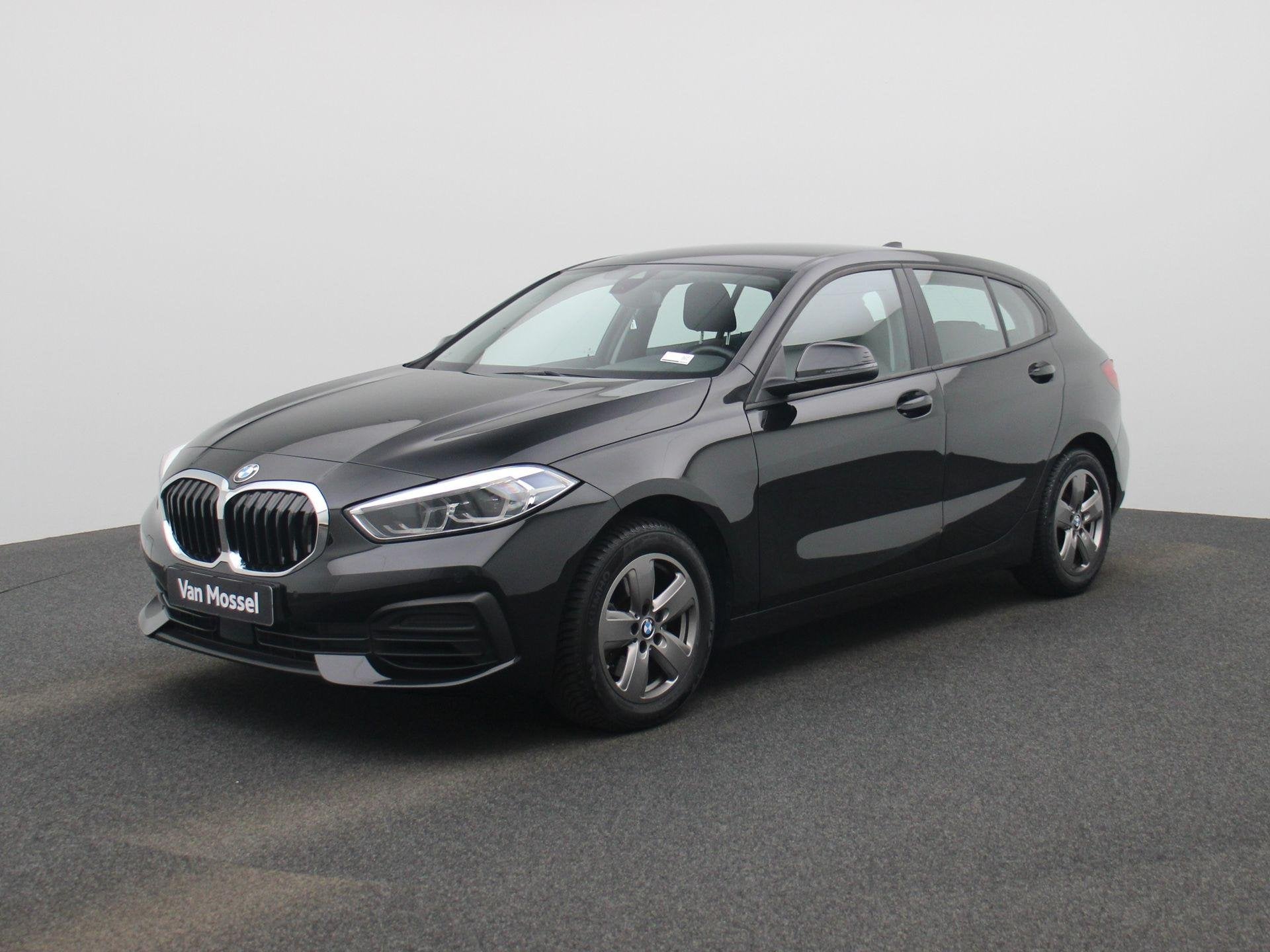 BMW 1 Reeks Hatch 116iA Carplay | Zetelverwarming | LED | Cr, Auto's, Gebruikt, 5 zetels, 3 cilinders, 133 g/km