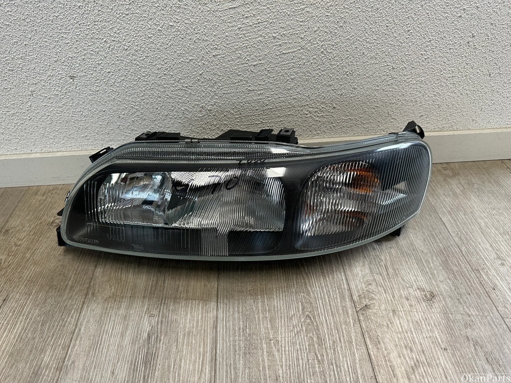 Volvo V70 II linker koplamp links 89007907, Auto-onderdelen, Gebruikt, Volvo