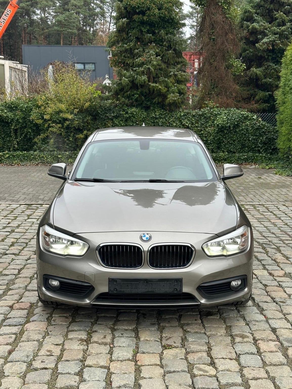 Bmw 118i Sportline automatique, Autos, Euro 6, Carnet d'entretien, 2 portes, Automatique