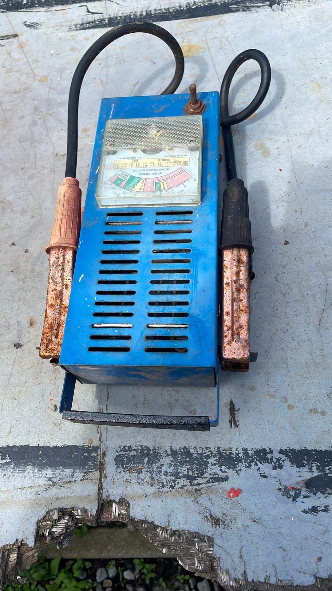 Le testeur de batterie fonctionne bien, Enlèvement, Comme neuf