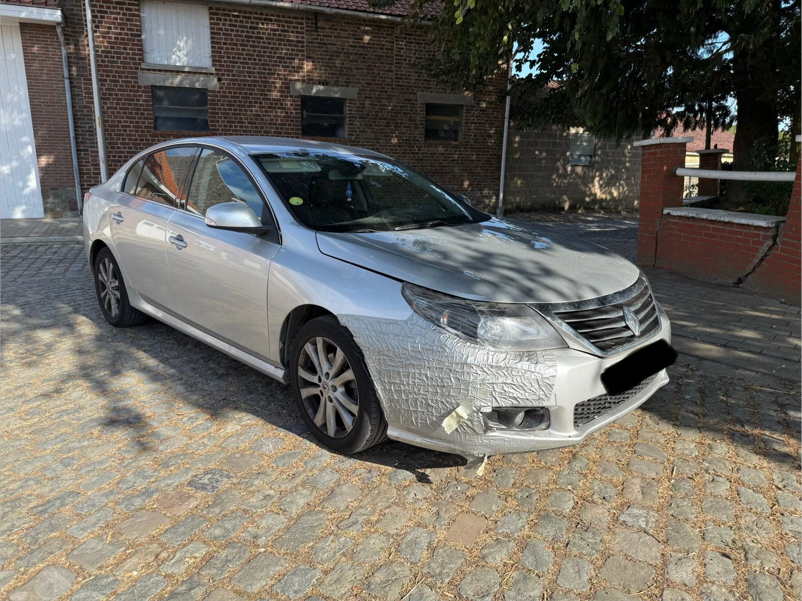 Renault Latitude 2.0d Automaat, Auto's, Renault, Stof, Zwart, 4 cilinders, Bedrijf