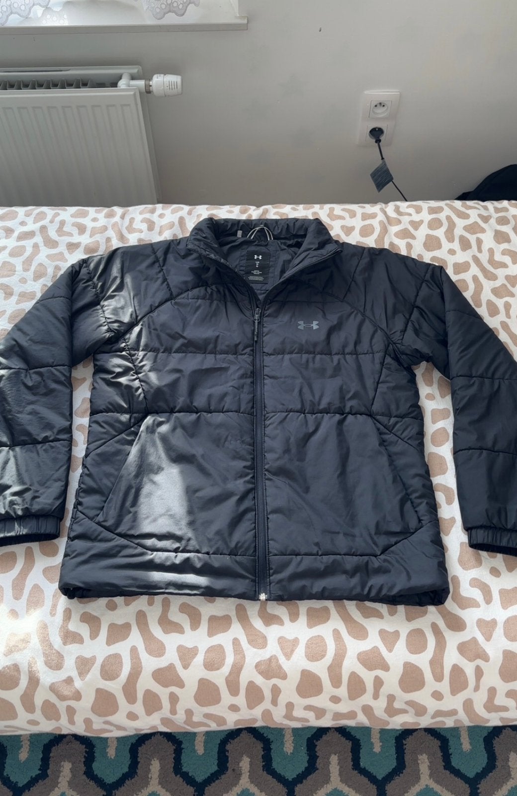 Under Armour Winterjas - Nieuw!, Enlèvement, Neuf, Taille 52/54 (L), Noir