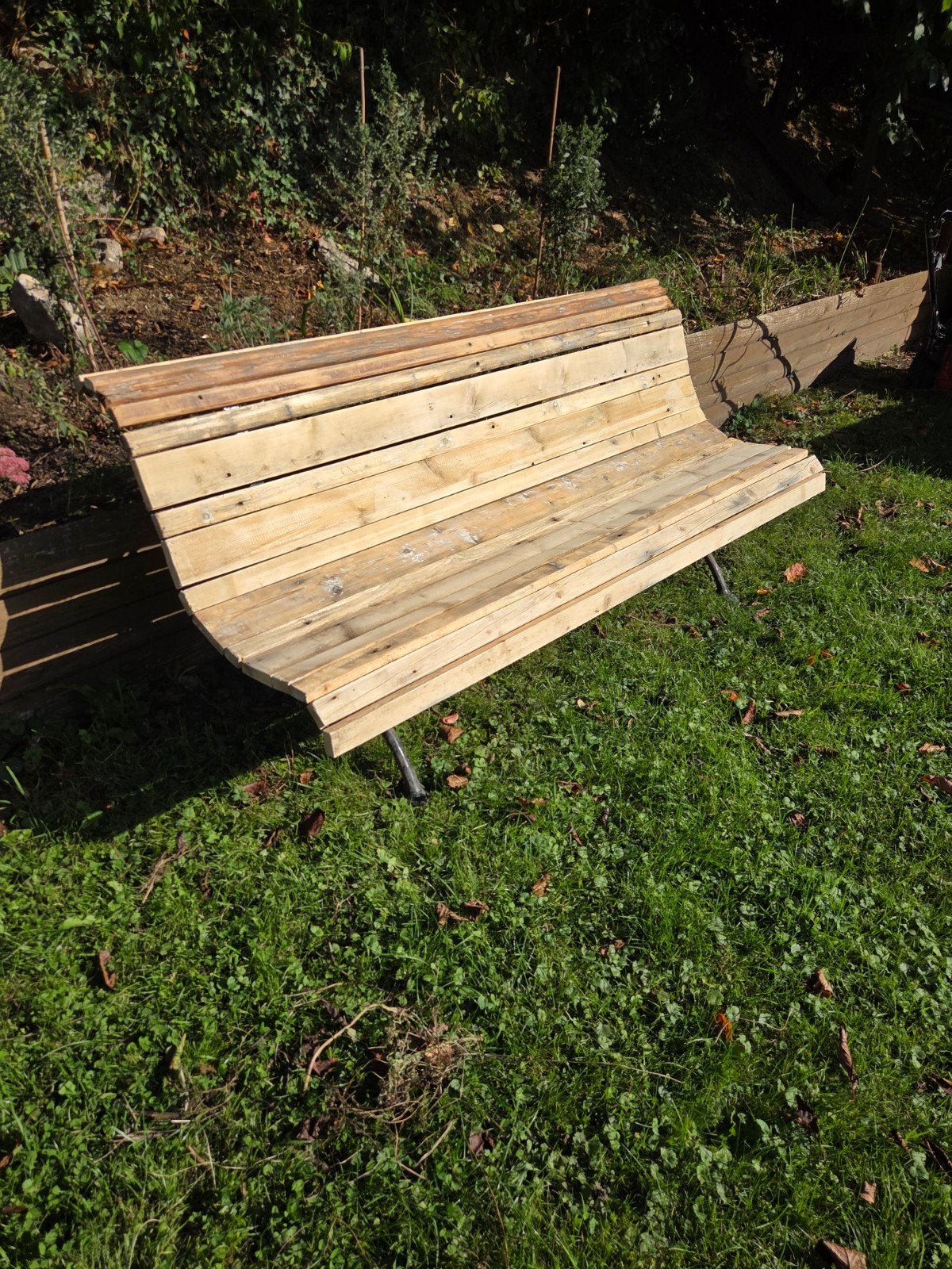 Très beau banc de jardin. Décapé et poncé, Jardin & Terrasse, Enlèvement, Bois