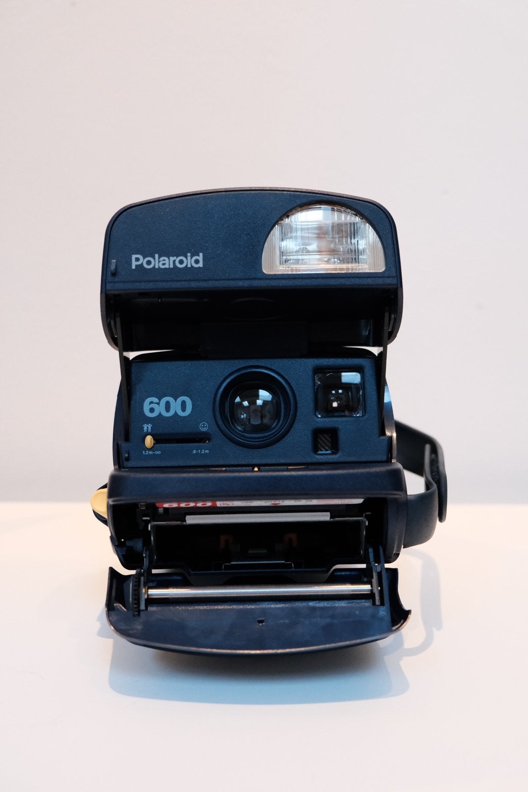 Polaroid 600 - en bon état, TV, Hi-fi & Vidéo, Appareils photo analogiques, Enlèvement ou Envoi, Utilisé, Polaroid, Polaroid