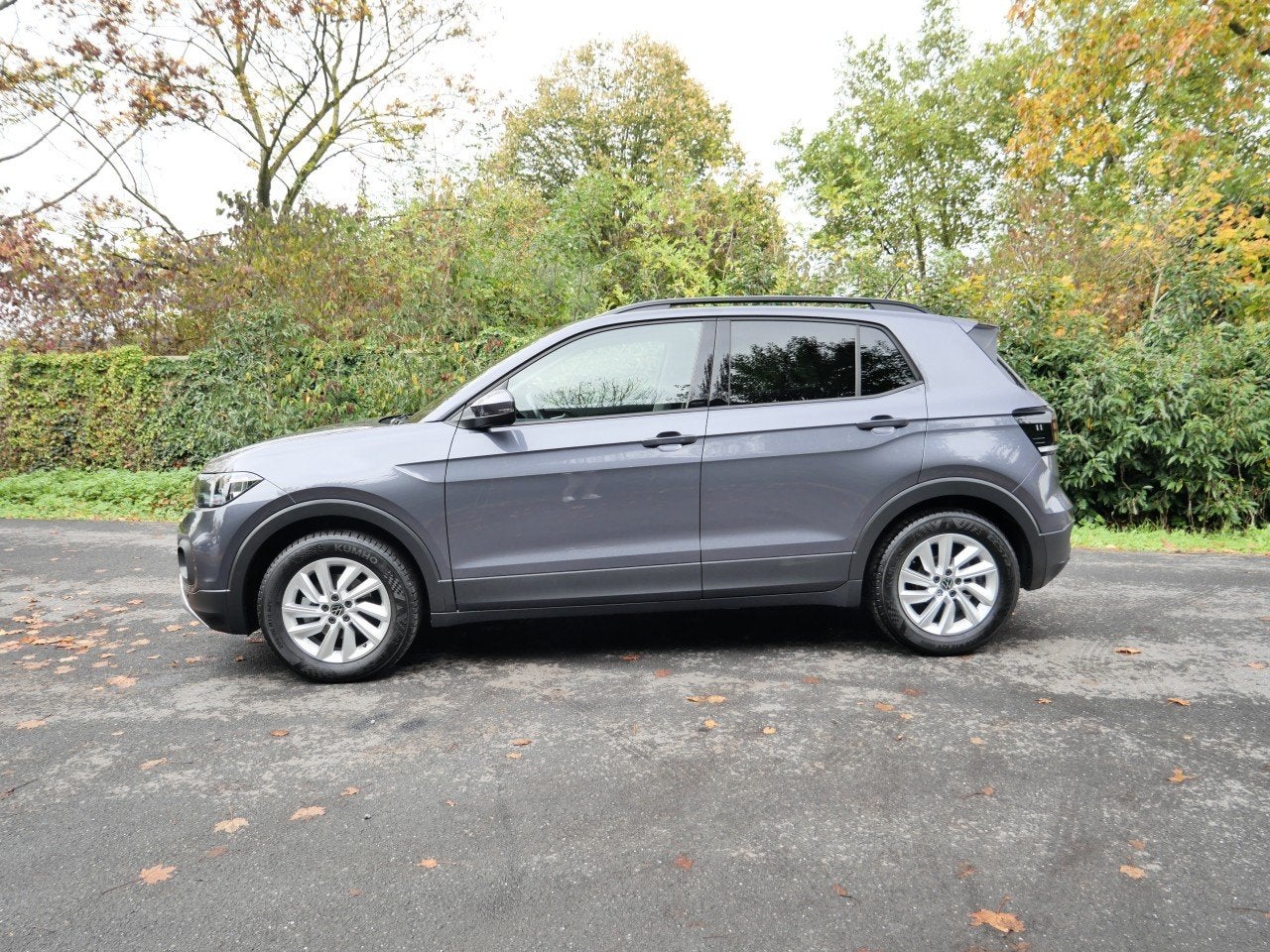 Volkswagen T-Cross 1.0TSI automaat (bj 2023), Auto's, Gebruikt, Automatische klimaatregeling, Bedrijf, 5 zetels