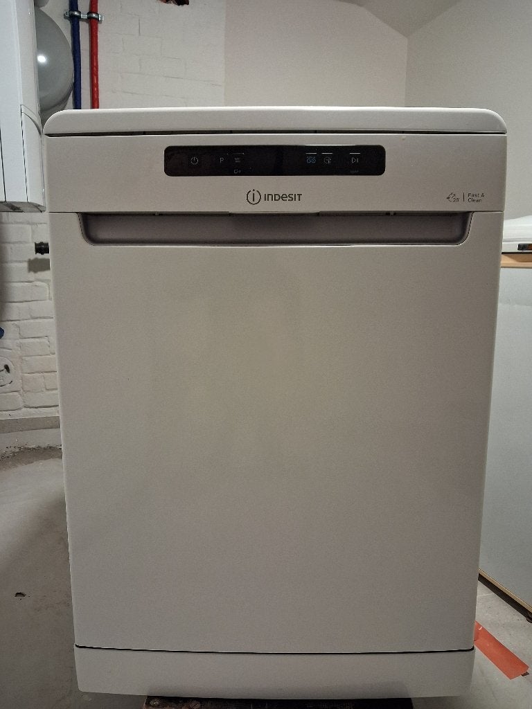 Lave-vaiselle INDESIT DFO T133 A F, Enlèvement, Comme neuf, À Poser