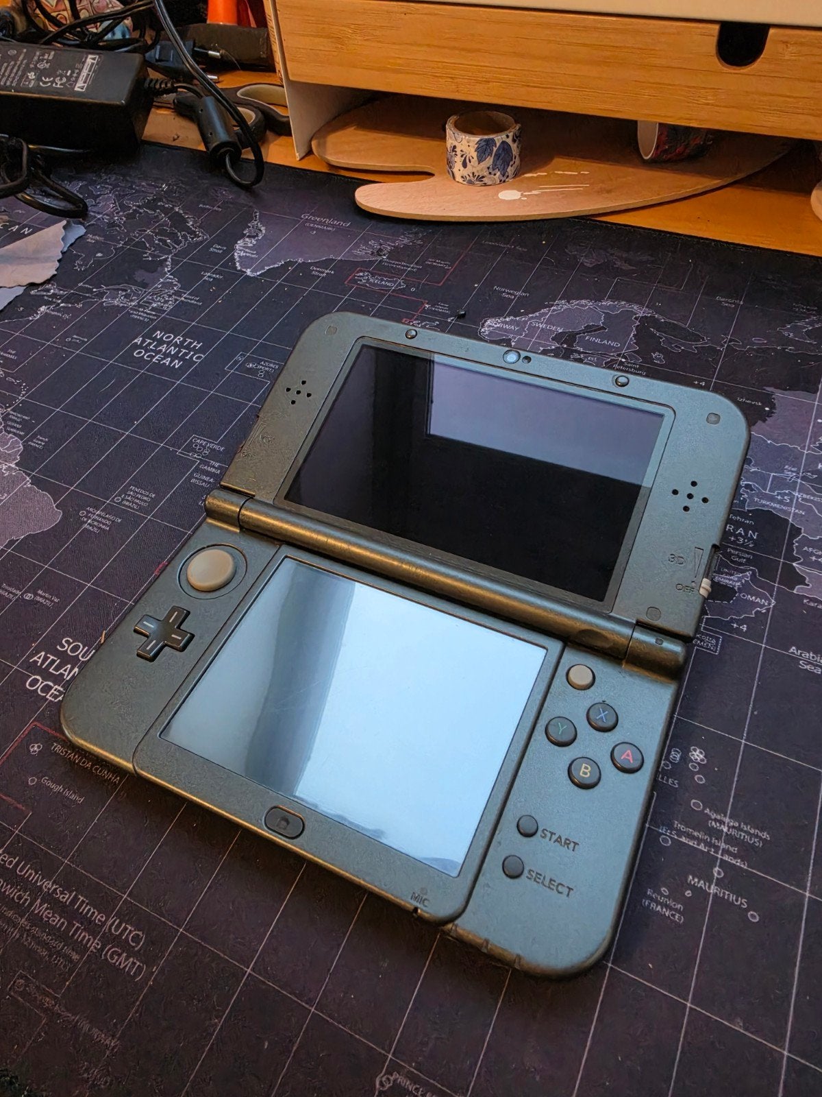 New Nintendo 3DS XL Grijs, Games en Spelcomputers, Ophalen of Verzenden, Gebruikt, Zwart, 3DS