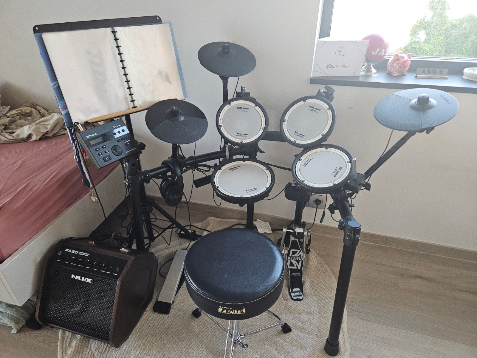 Roland TD07 + koptelefoon + stoel + partiturenhouder, Muziek en Instrumenten, Drumstellen en Slagwerk, Ophalen, Roland