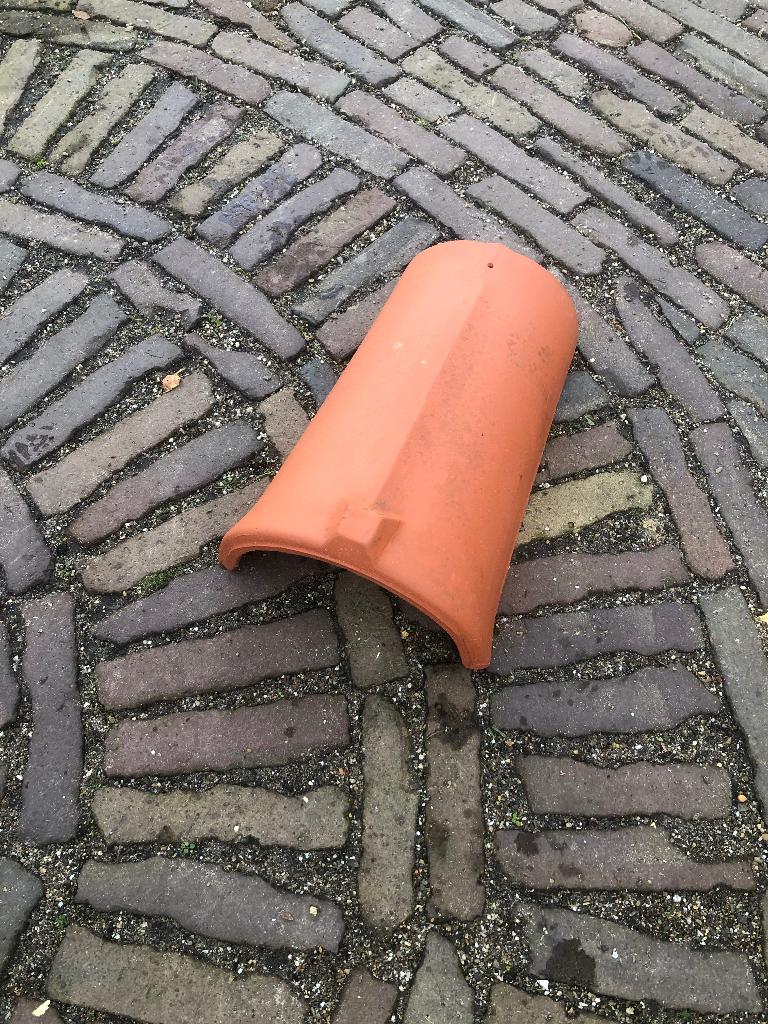 12 Koramic schubvorsten / hoekkeper vorsten. Natuurrood., Enlèvement, Utilisé, Tuiles
