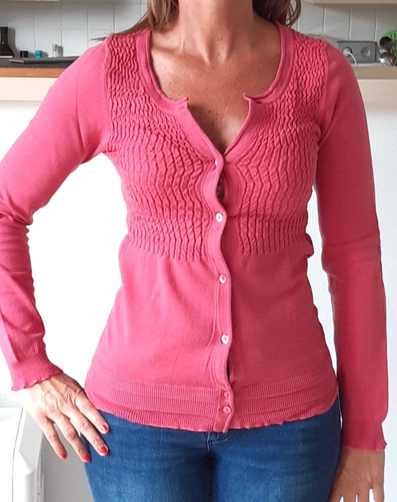 Mooie roze cardigan, Ophalen of Verzenden, Gedragen, Maat 36 (S), Roze