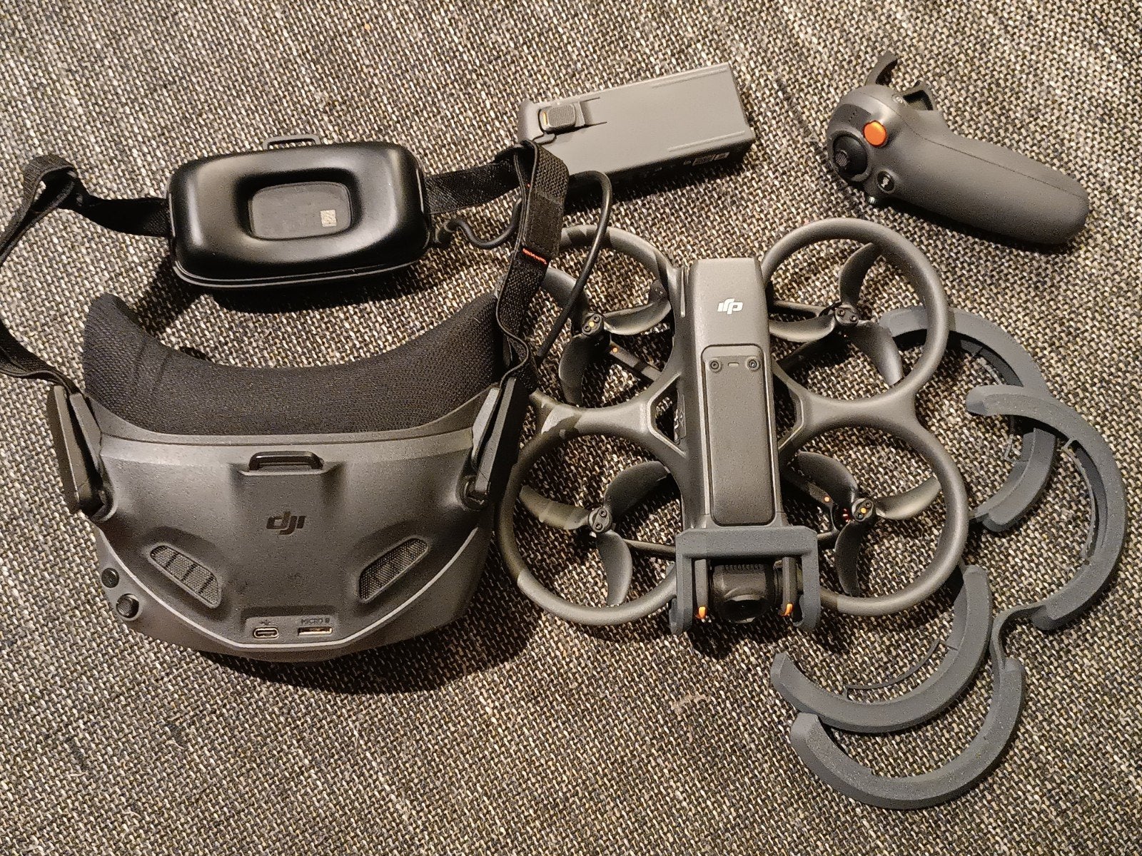 kit FPV DJI Avata 2, TV, Hi-fi & Vidéo, Drone avec caméra, 250 à 900 g, Vue à la première personne (FPV), Qualité supérieure