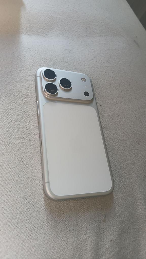 iPhone 17 Pro/ 256GB zilver( LEES Beschrijving), Télécoms, Téléphonie mobile | Housses, Coques & Façades | Apple iPhone, IPhone 17