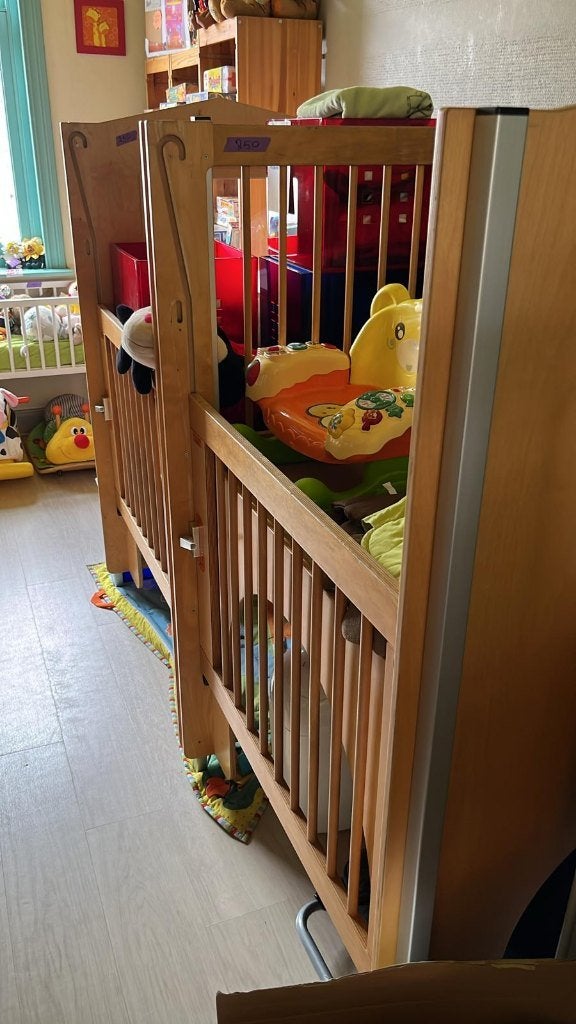 Duobox babybed verhoogd, Ophalen, Gebruikt, Halfhoogslaper