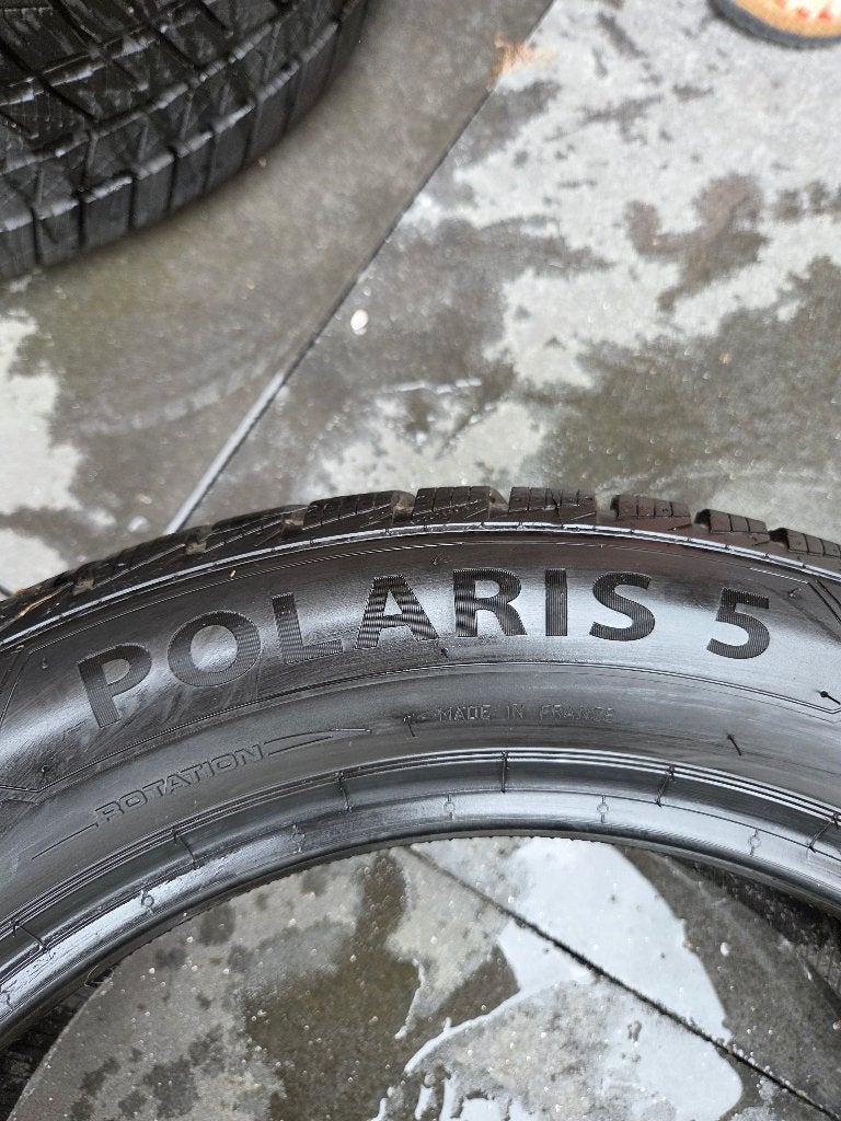 Winterbanden Barum Polaris 5 215/55 R17, Ophalen, 17 inch, Winterbanden, Band(en)