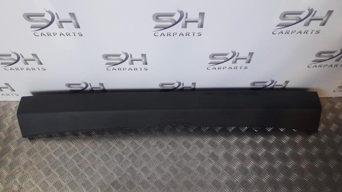 Elément pare-chocs arrière centre d'un Mercedes Sprinter, -, 3 mois de garantie, Utilisé, -