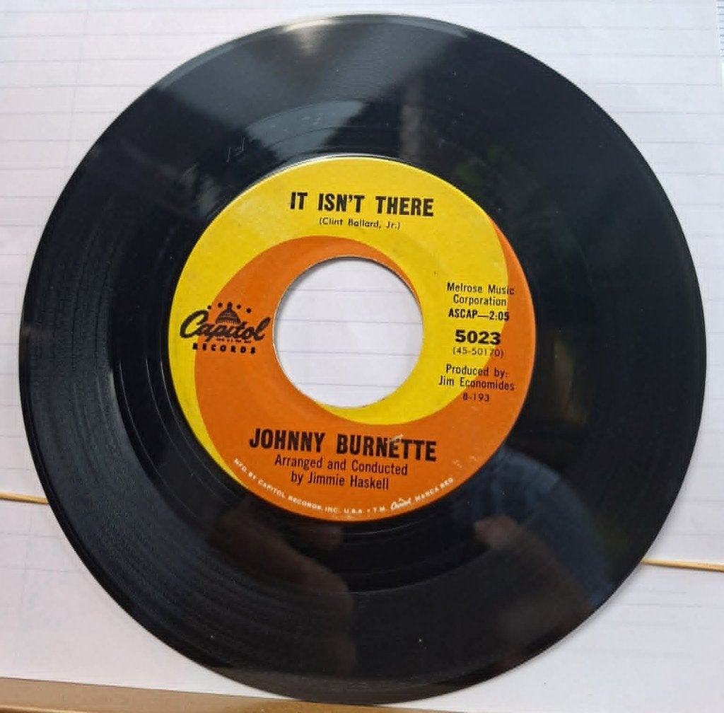 Popcorn Groove / Johnny Burnette - It Isn't There, Pop rock, Enlèvement ou Envoi, 7 inch, Utilisé