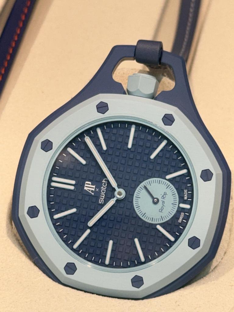 Swatch x Audemars Piguet 2 modellen., Nieuw, Ophalen of Verzenden, Kunststof, Zakhorloge