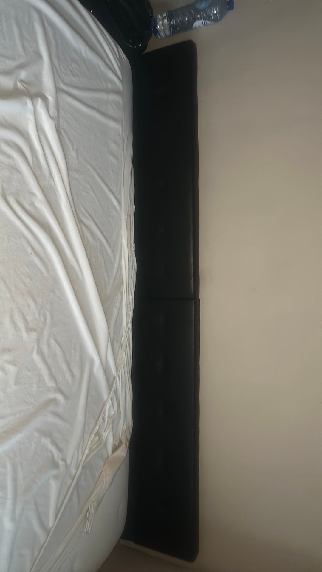 Lit coffre 180x200 avec latte et matelas, Enlèvement, Comme neuf