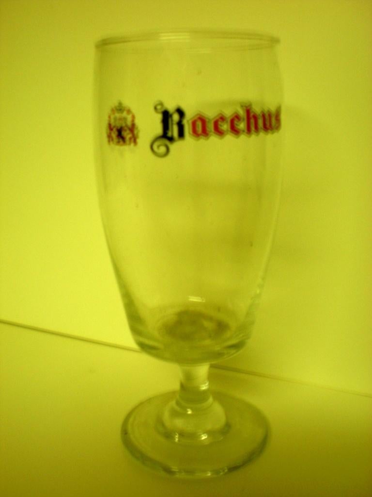 BACCHUS, Collections, Enlèvement ou Envoi, Comme neuf, Verre ou Verres
