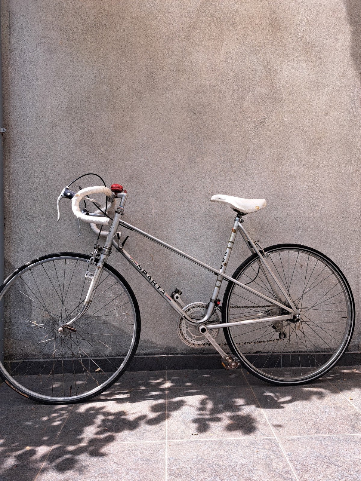 Prachtige racefiets voor dames, Ophalen