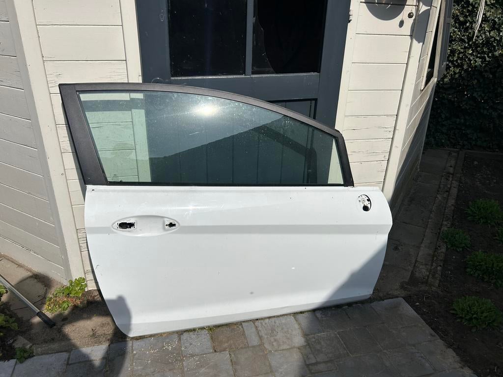 Witte auto deur ford fiesta, Ophalen, Ford, Deur