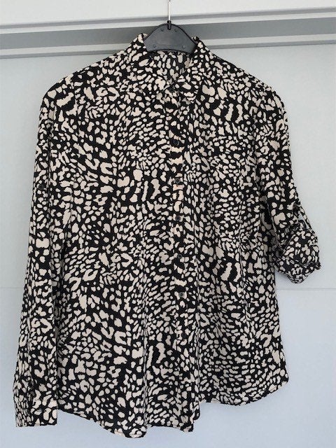 " Splinternieuwe " Blouse maat 42 ( By Clara ), By Clara, Ophalen of Verzenden, Nieuw, Maat 42/44 (L)