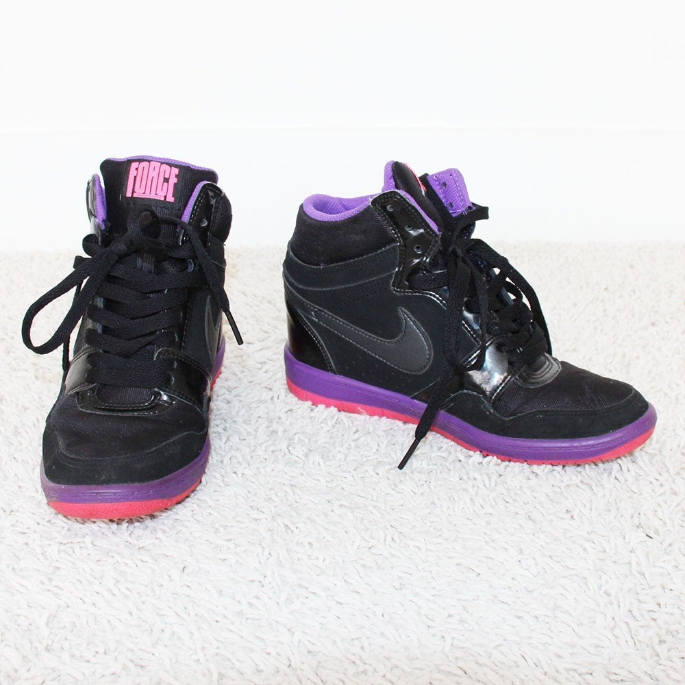 Mooie Leren Nike Sneakers s25 (Maat 38) € 65,-, Kleding | Dames, Zwart, Nike, Ophalen of Verzenden, Zo goed als nieuw