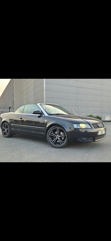 Audi A4   1.8 TURBO Benzine S line!!!, Auto's, Voorwielaandrijving, Zwart, 4 cilinders, Cabriolet