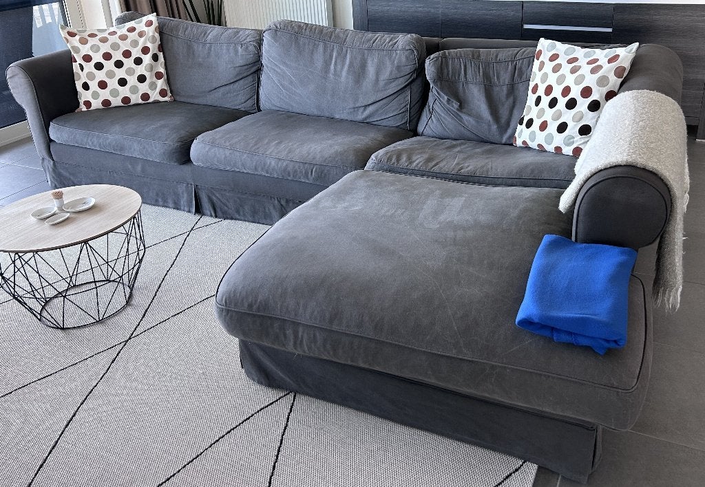 Ruime Grijze 3.5-Zits Zetel met Chaise Longue, 300 cm ou plus, Hele ruime, comfortabele en royale hoekzetel, Enlèvement, Utilisé