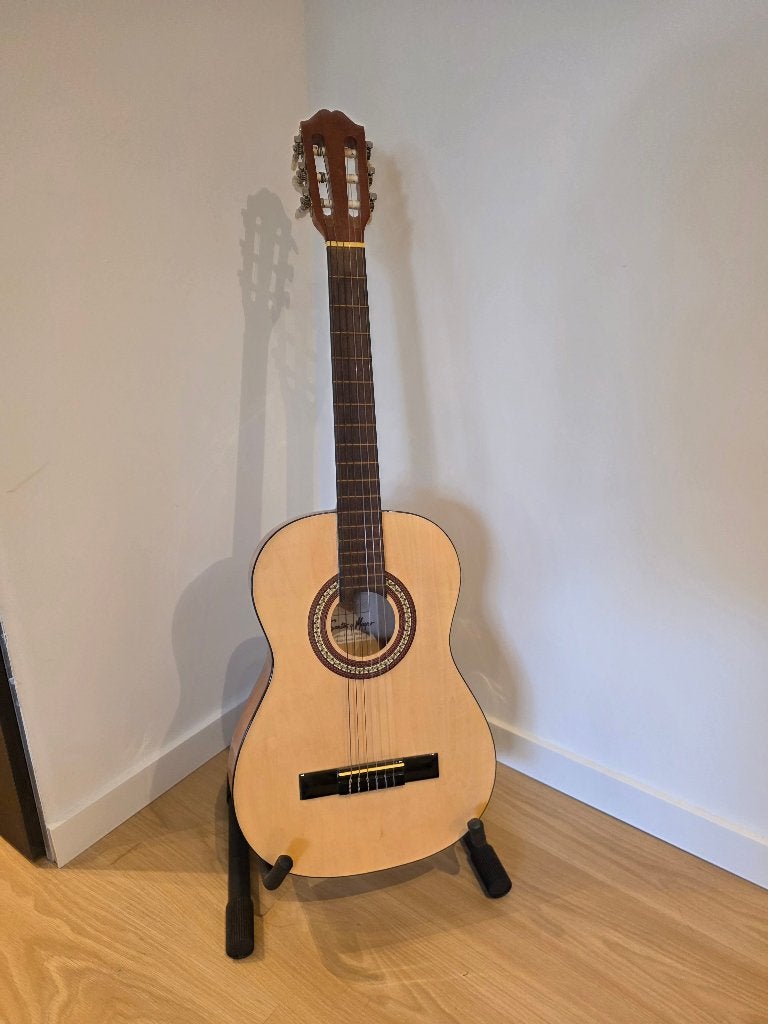 Gitaar - Santos y Mayor, Muziek en Instrumenten, Ophalen, Zo goed als nieuw, Klassieke of Spaanse gitaar