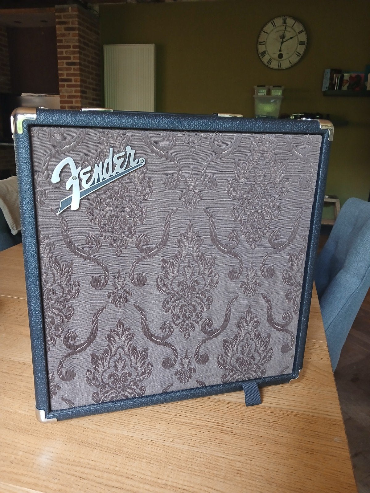 Fijne Fender rumble 25 met custom grilcloth, Muziek en Instrumenten, Versterkers | Bas en Gitaar, Ophalen, Gitaar