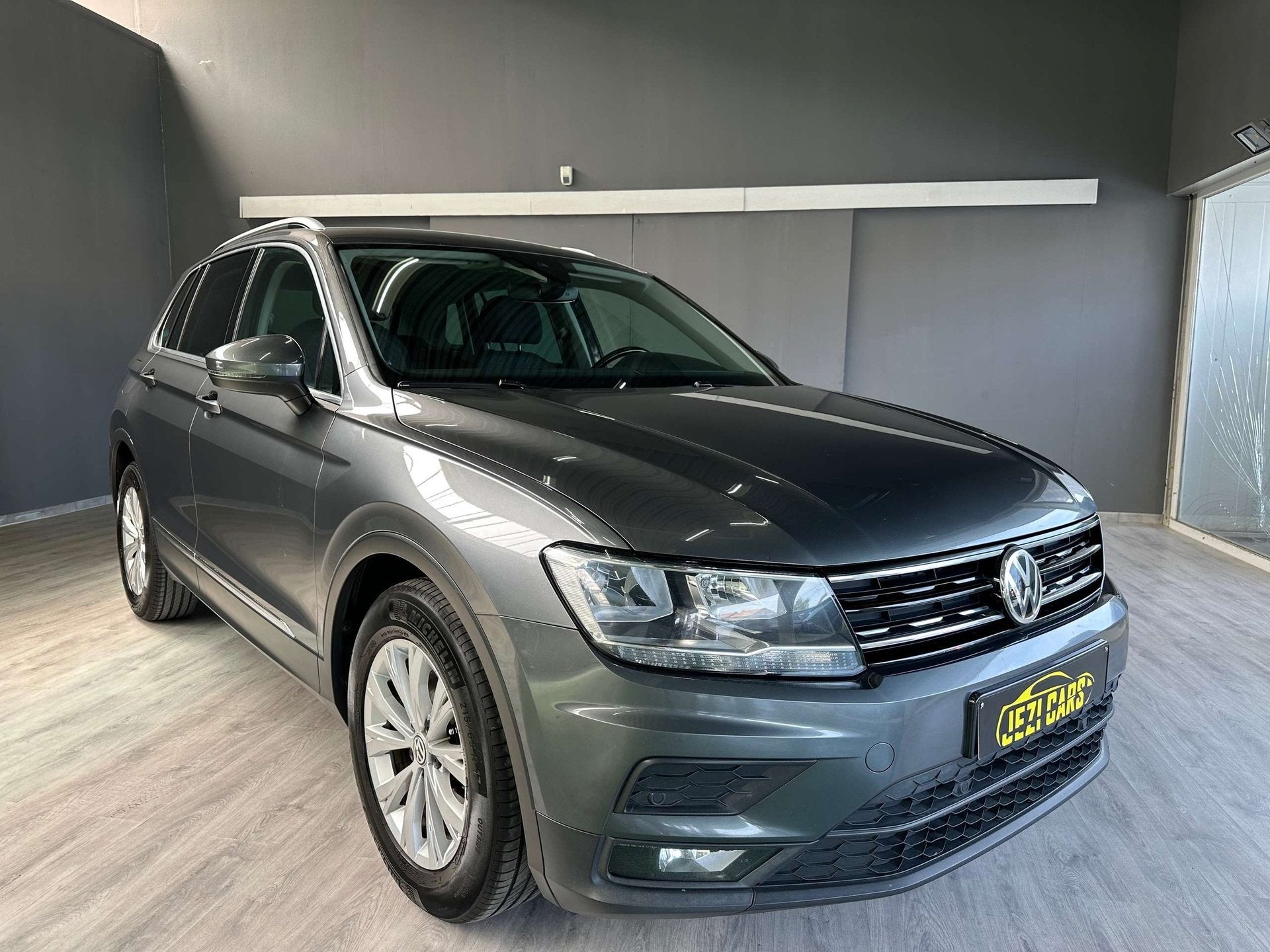 Volkswagen Tiguan, Auto's, Volkswagen, https://public.car-pass.be/vhr/b094d970-afa5-480b-bbc4-7f6908ba4a08, Multifunctioneel stuurwiel