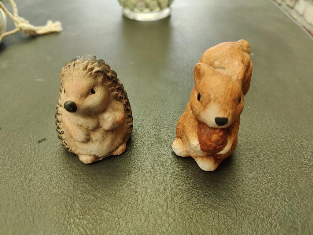 twee kleine beeldjes, Verzamelen, Beelden en Beeldjes, Ophalen of Verzenden