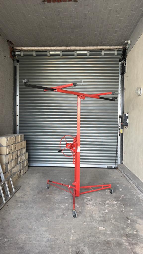 Paneellift max. 68kg, Ophalen, Gebruikt