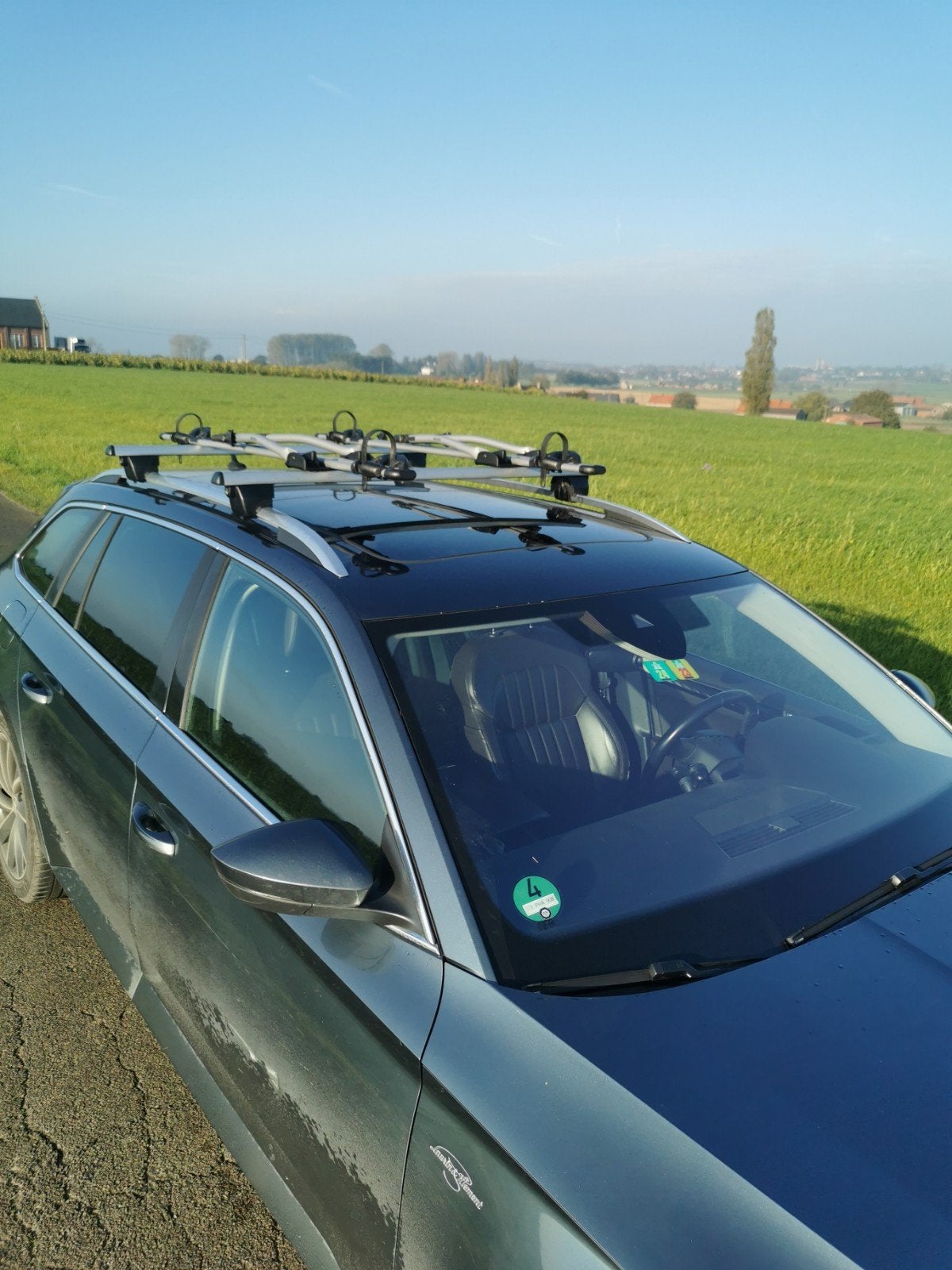 Superb 3/Originele Škoda Thule dakdragers + 2 fietsendragers, Ophalen of Verzenden