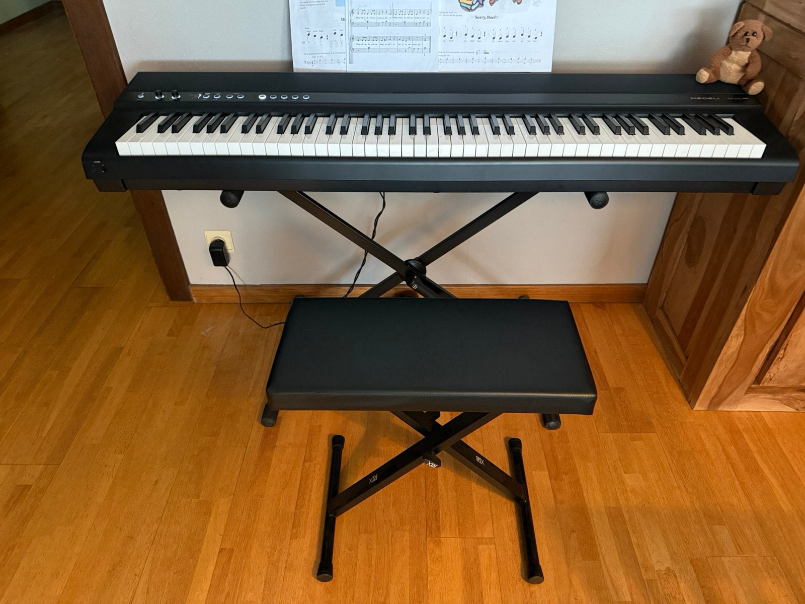Piano de scène Medeli SP201 Plus., Musique & Instruments, Enlèvement, Comme neuf, Piano