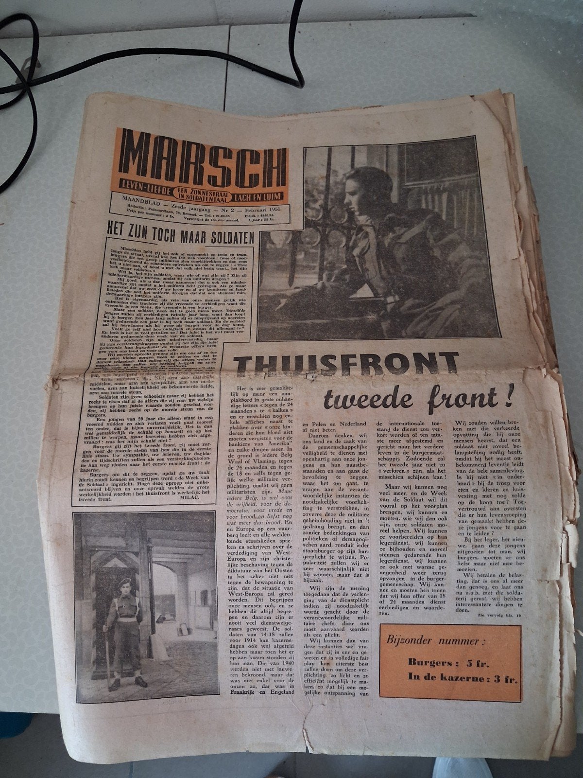 Marsch, een zonnestraal in soldatentaal kranten, Ophalen of Verzenden
