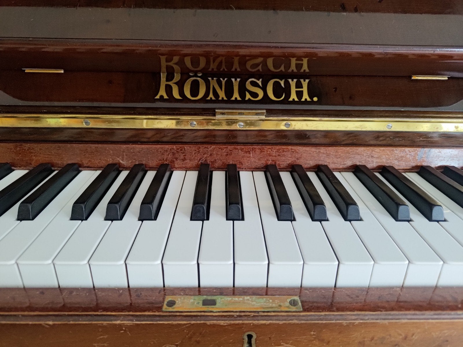 Piano Rönisxh, Musique & Instruments, Pianos, Enlèvement, Utilisé, Piano