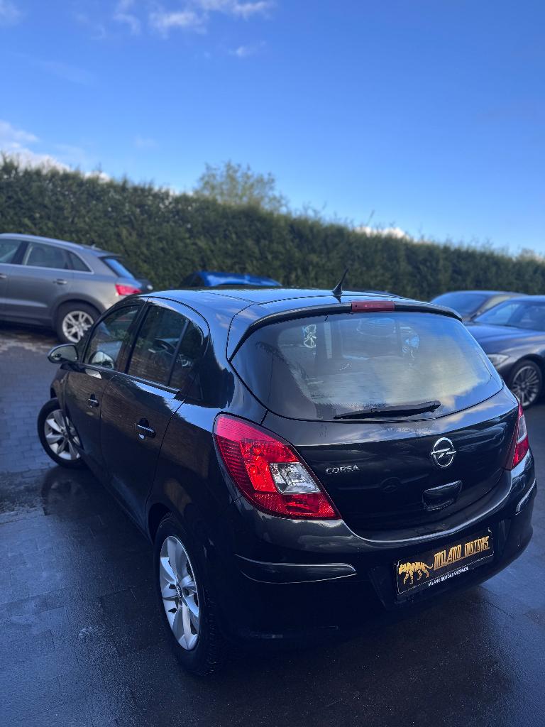 Lifting à essence de l'Opel Corsa 1.2, Autos, Euro 5, Achat, Entreprise, Boîte manuelle
