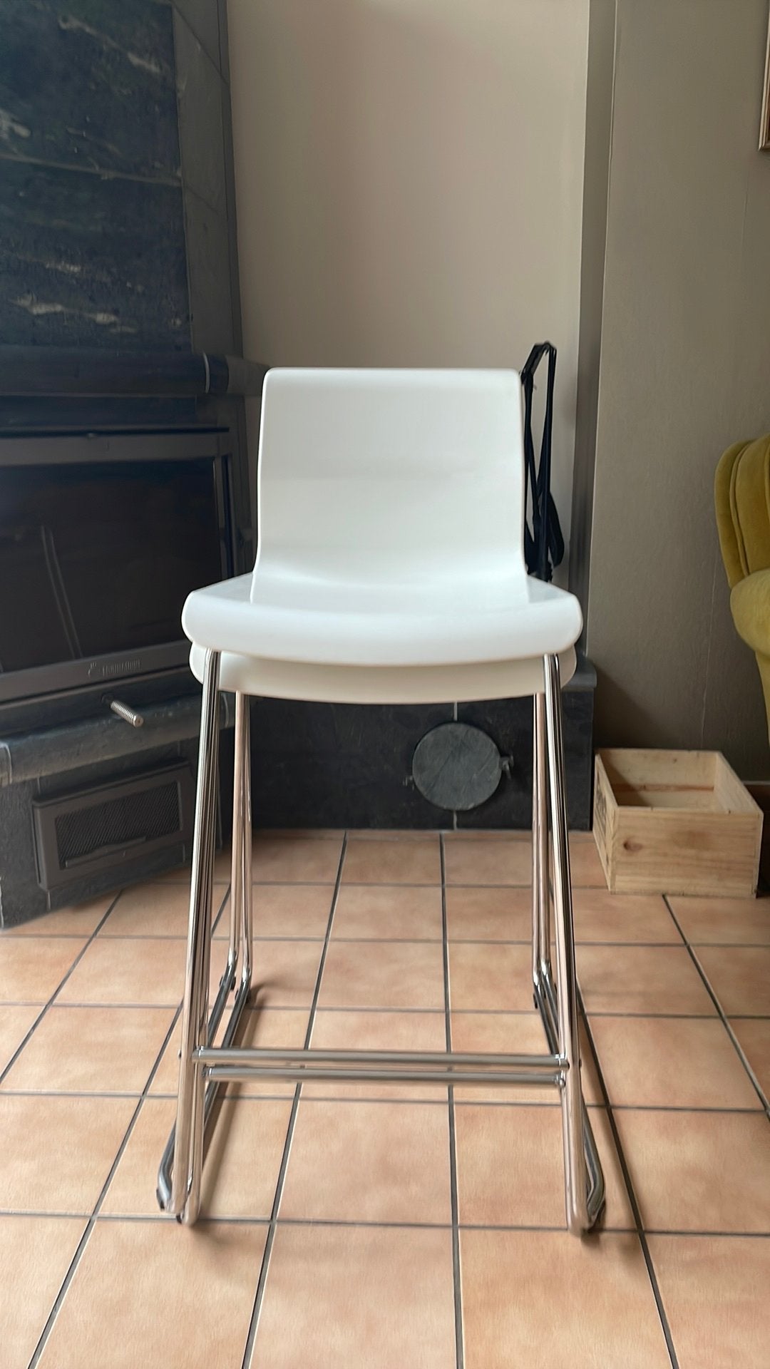 Glenn barkrukken van ikea bladhoogte verchroomd 66cm, Huis en Inrichting, Ophalen, Kunststof, Met voetsteun, 60 tot 90 cm