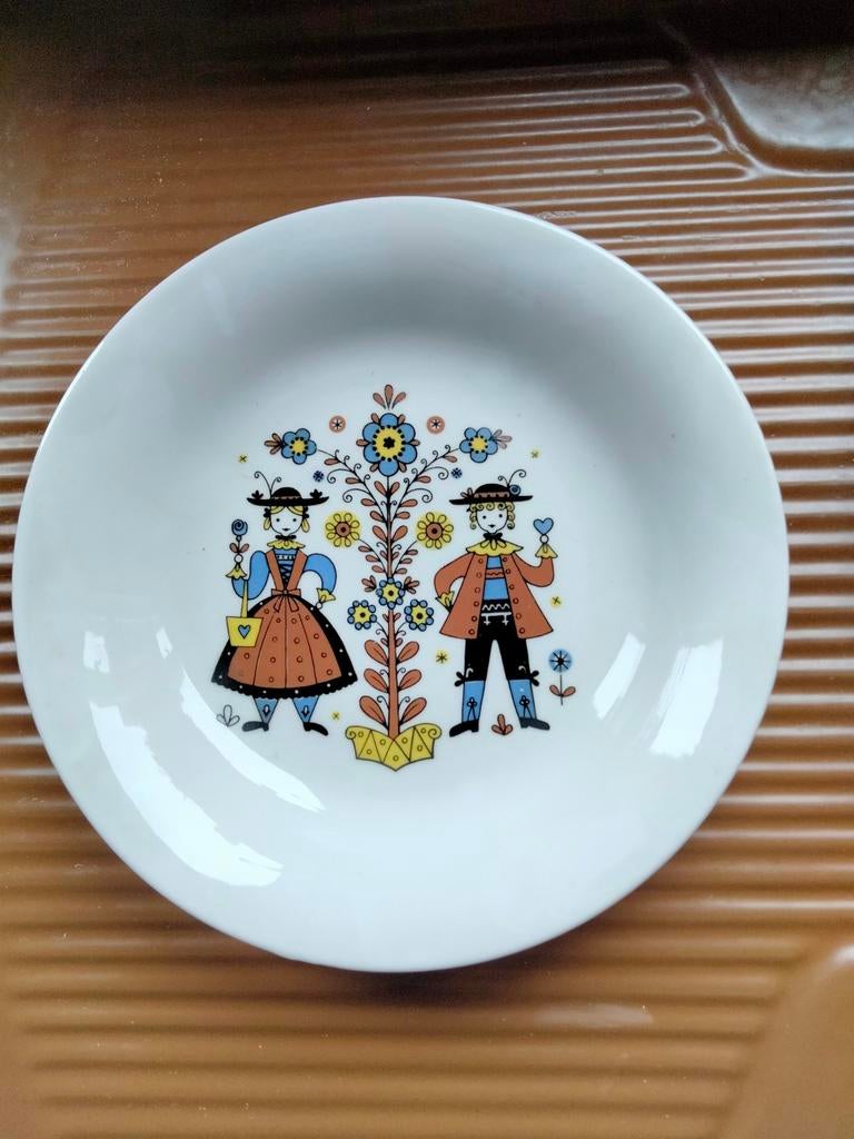 6 diepe 6 platte en 6 dessertborden, Ophalen