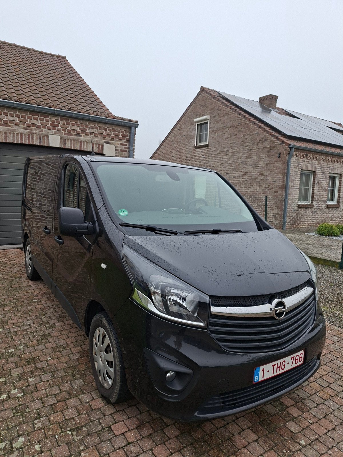 opel vivaro 1.6, Auto's, Voorwielaandrijving, Stof, Vivaro, 2000 kg