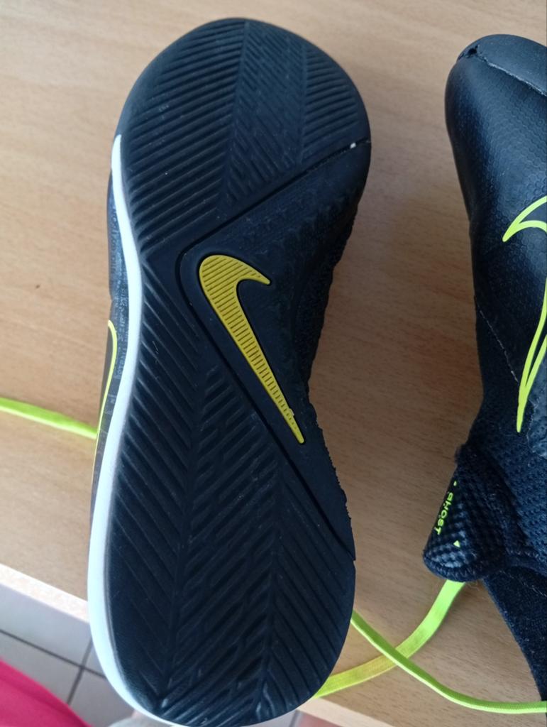 Sportschoenen voor zaalsporten, Ophalen, Nike