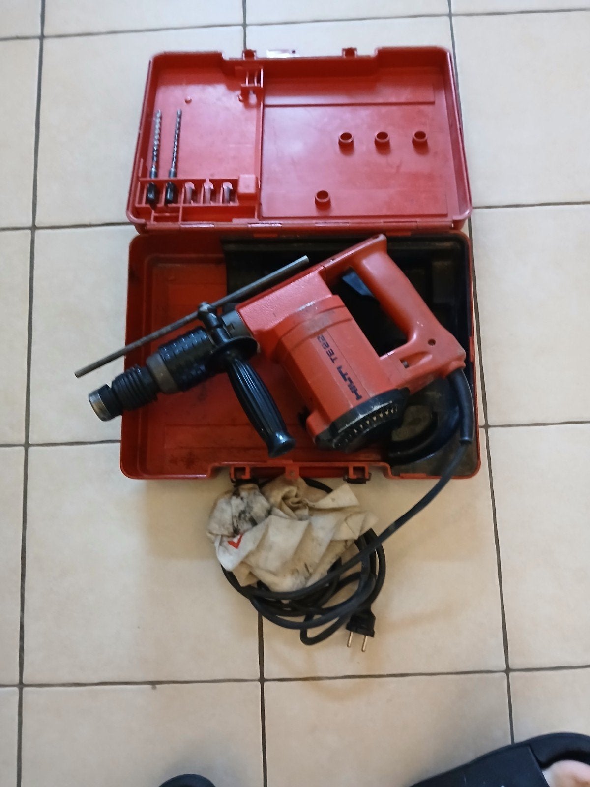 Boormachine Hilti Te 22, Ophalen