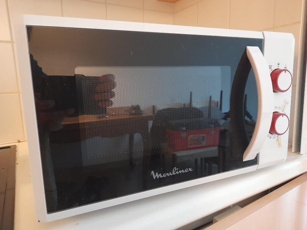 Microgolfoven, Elektronische apparatuur, Microgolfovens, Zo goed als nieuw, Vrijstaand, Microgolfoven, Ophalen