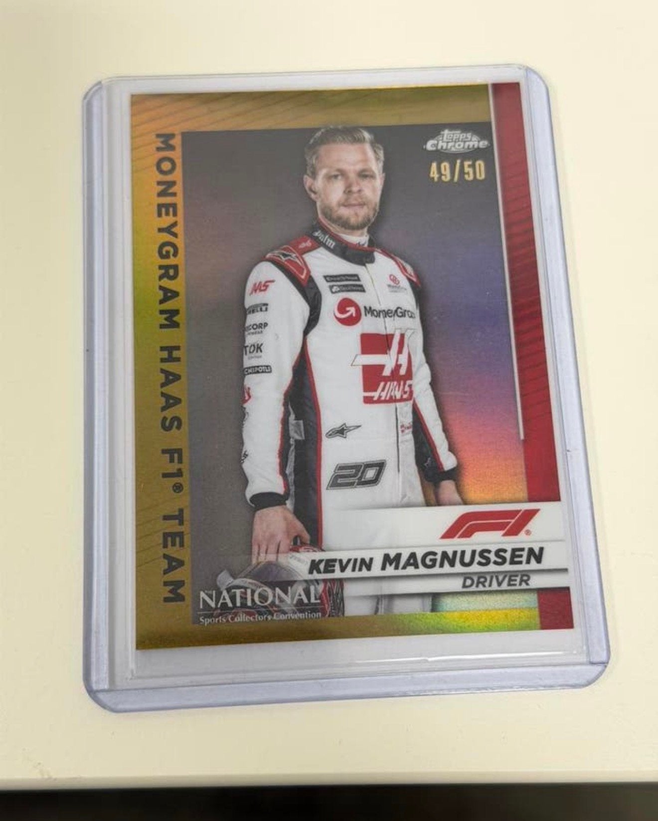 F1 Topps Chrome 2023 Magnussen Gold /50 formula 1 Limited, Verzamelen, Ophalen of Verzenden, Nieuw, Formule 1