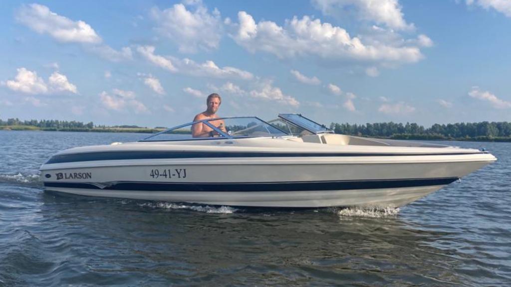 Speedboot Larson, Watersport en Boten, Speedboten, Ophalen, Gebruikt, Binnenboordmotor, 200 pk of meer