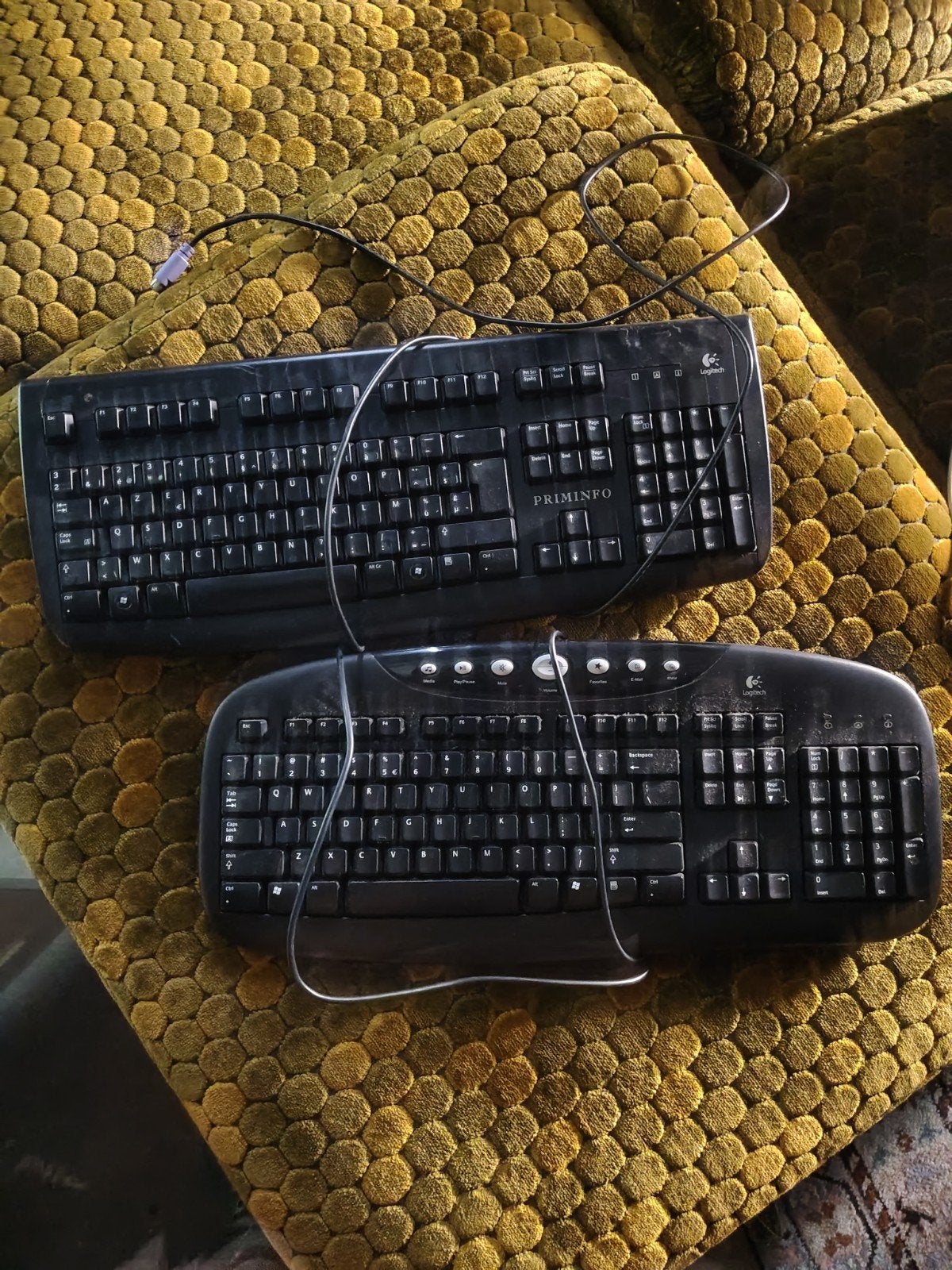 toetsenbord met oude koppeling (PS2), Computers en Software, Toetsenborden, Ophalen, Gebruikt, Bedraad