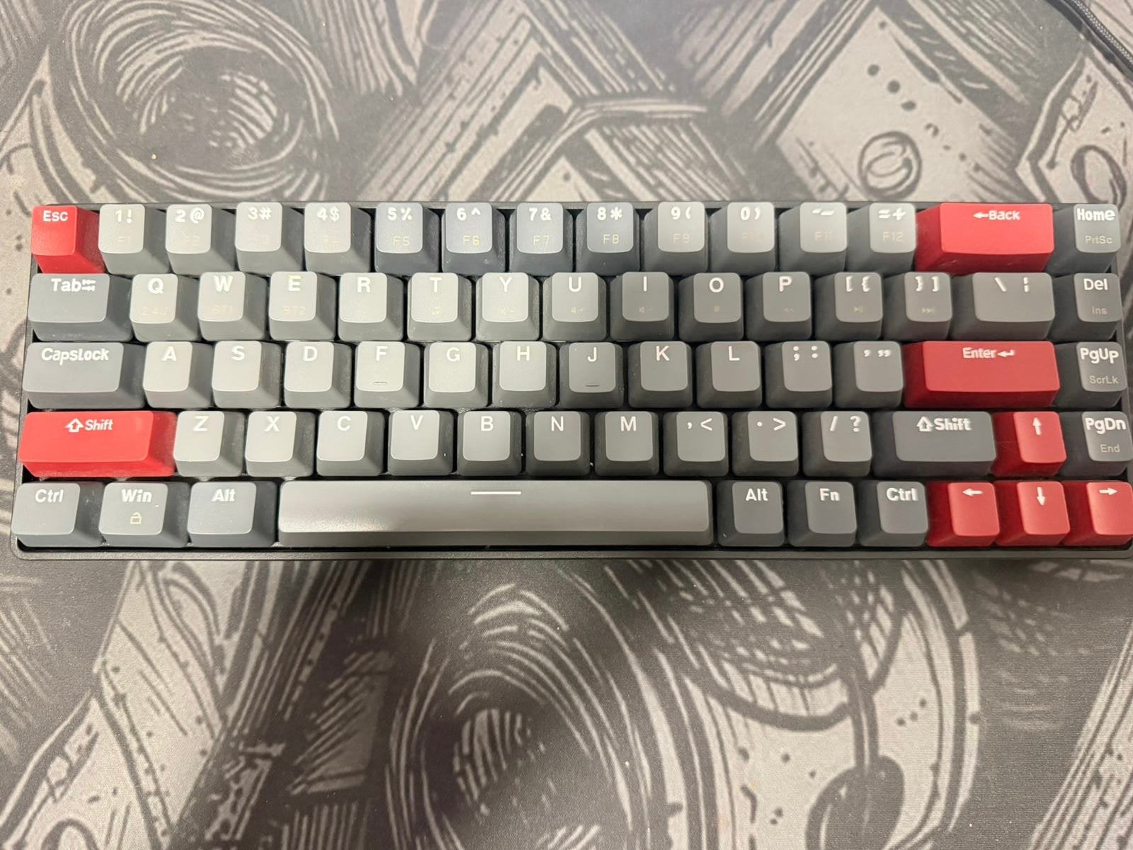 Gaming keyboard, Computers en Software, Toetsenborden, Ophalen of Verzenden, Zo goed als nieuw, Draadloos, Qwerty